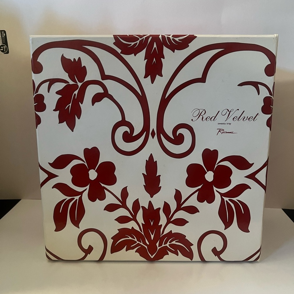 Red Velvet Sweets Tray by Rosanna - Picture 7 of 7